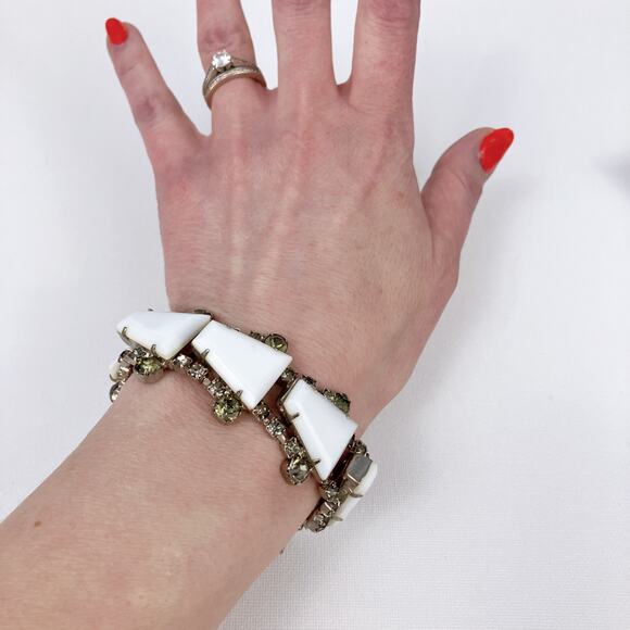 VTG 50s-60s Milk Glass Rhinestone Bracelet Earrings Set Mid-Century Demi Parure - Picture 5 of 9